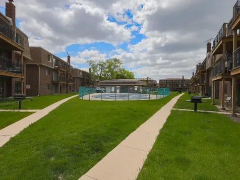 1412 Carol Court Palatine IL 60074
