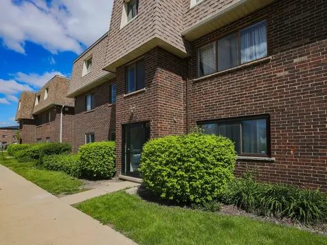 1412 Carol Court Palatine IL 60074