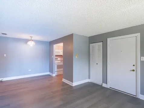 1412 Carol Court Palatine IL 60074