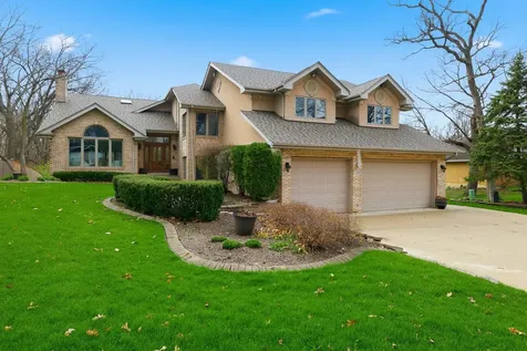 33 West Eureka Drive Lemont IL 60439