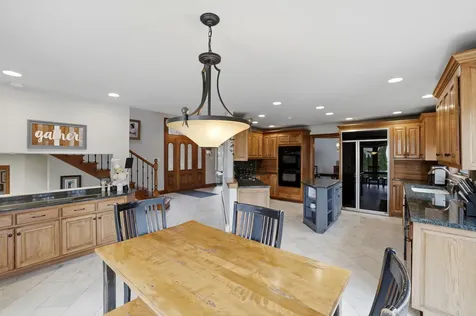 33 West Eureka Drive Lemont IL 60439