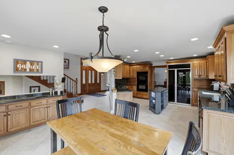 33 West Eureka Avenue Lemont IL 60439