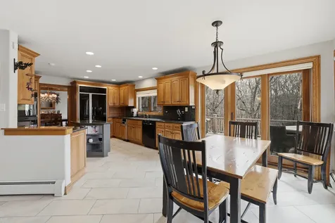 33 West Eureka Drive Lemont IL 60439