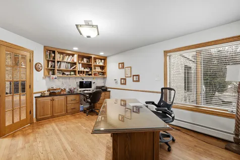 33 West Eureka Avenue Lemont IL 60439