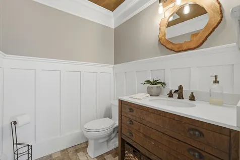 33 West Eureka Avenue Lemont IL 60439