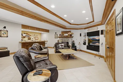 33 West Eureka Avenue Lemont IL 60439