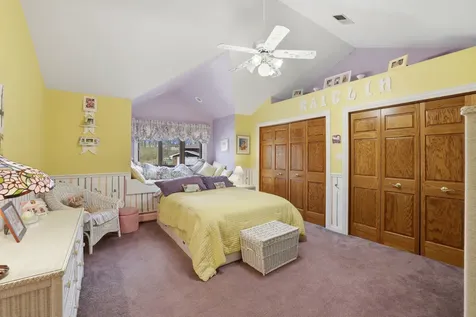 33 West Eureka Drive Lemont IL 60439