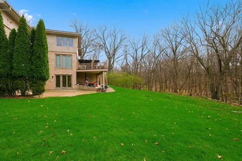 33 West Eureka Avenue Lemont IL 60439