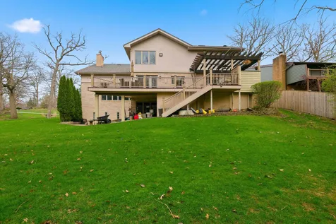 33 West Eureka Avenue Lemont IL 60439