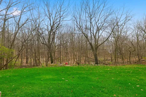 33 West Eureka Avenue Lemont IL 60439