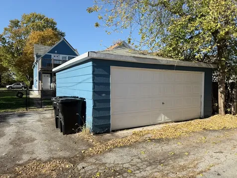12025 South Bishop Street Chicago IL 60643