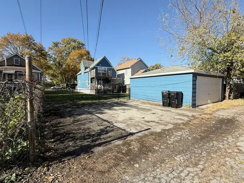12025 South Bishop Street Chicago IL 60643