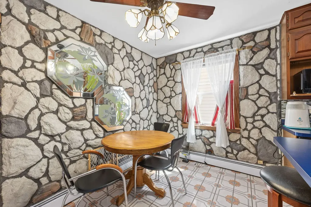 4508 South Avers Avenue Chicago IL 60632