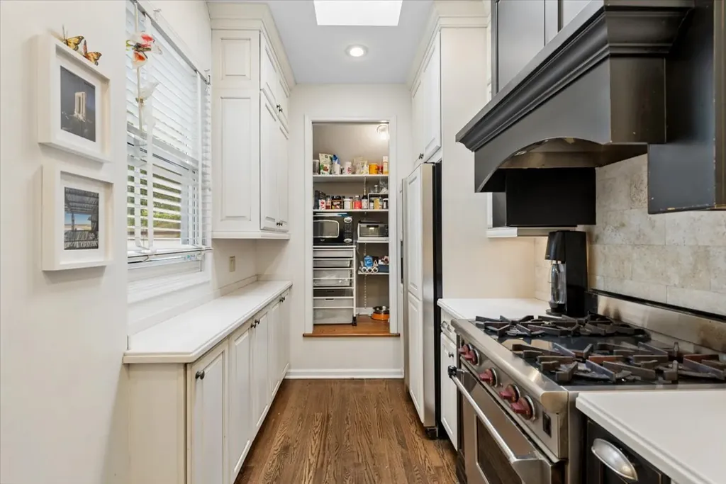3822 North Alta Vista Terrace Chicago IL 60613