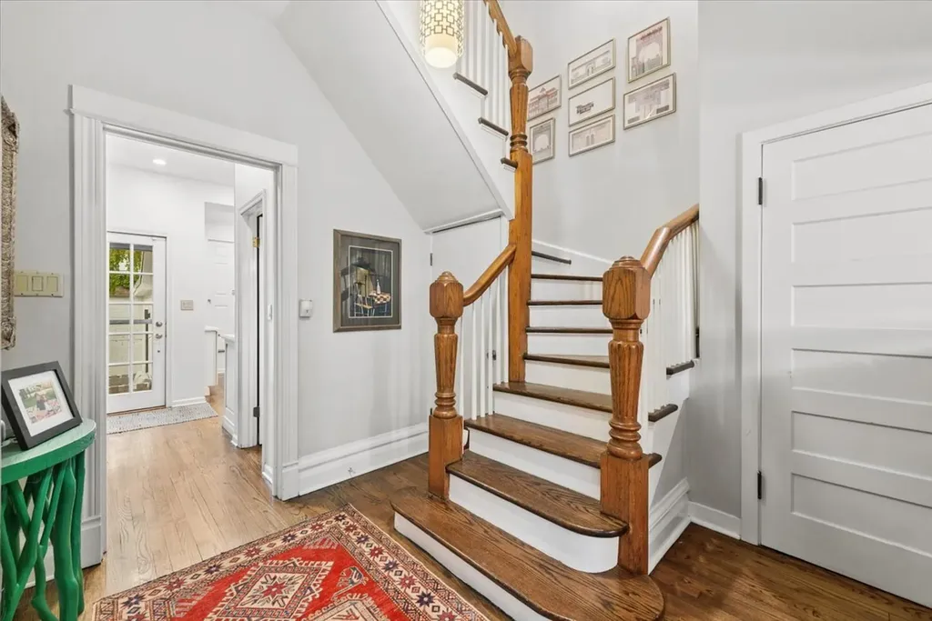 3822 North Alta Vista Terrace Chicago IL 60613
