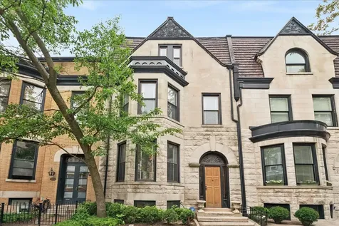 3822 North Alta Vista Terrace Chicago IL 60613