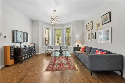 3822 North Alta Vista Terrace Chicago IL 60613