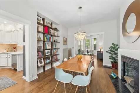 3822 North Alta Vista Terrace Chicago IL 60613