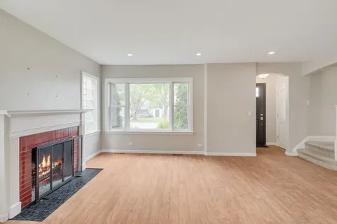 9535 South Fairfield Avenue Evergreen Park IL 60805