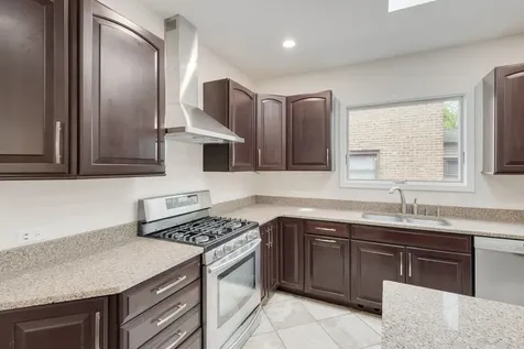 9535 South Fairfield Avenue Evergreen Park IL 60805