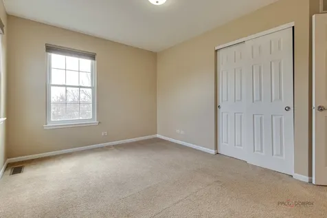 4 Waterton Drive Streamwood IL 60107