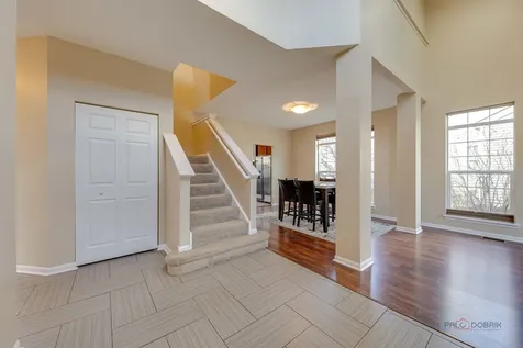 4 Waterton Drive Streamwood IL 60107