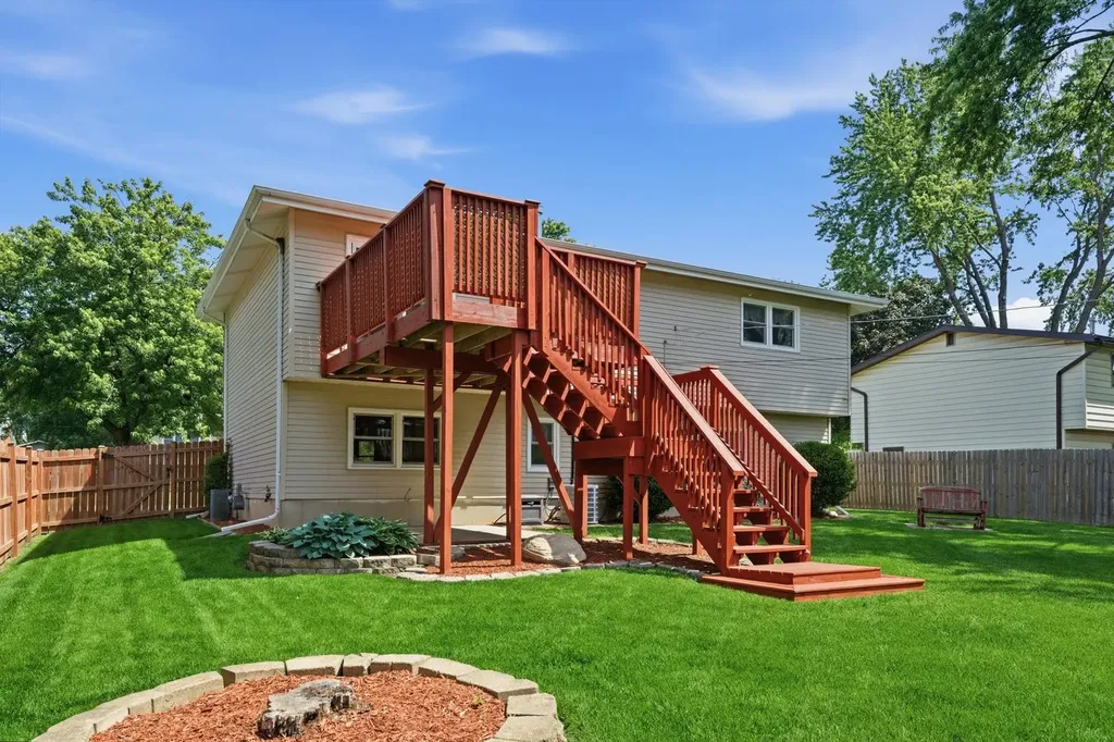 134 Michael Lane New Lenox IL 60451