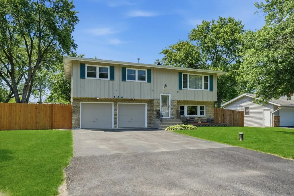 134 Michael Lane New Lenox IL 60451