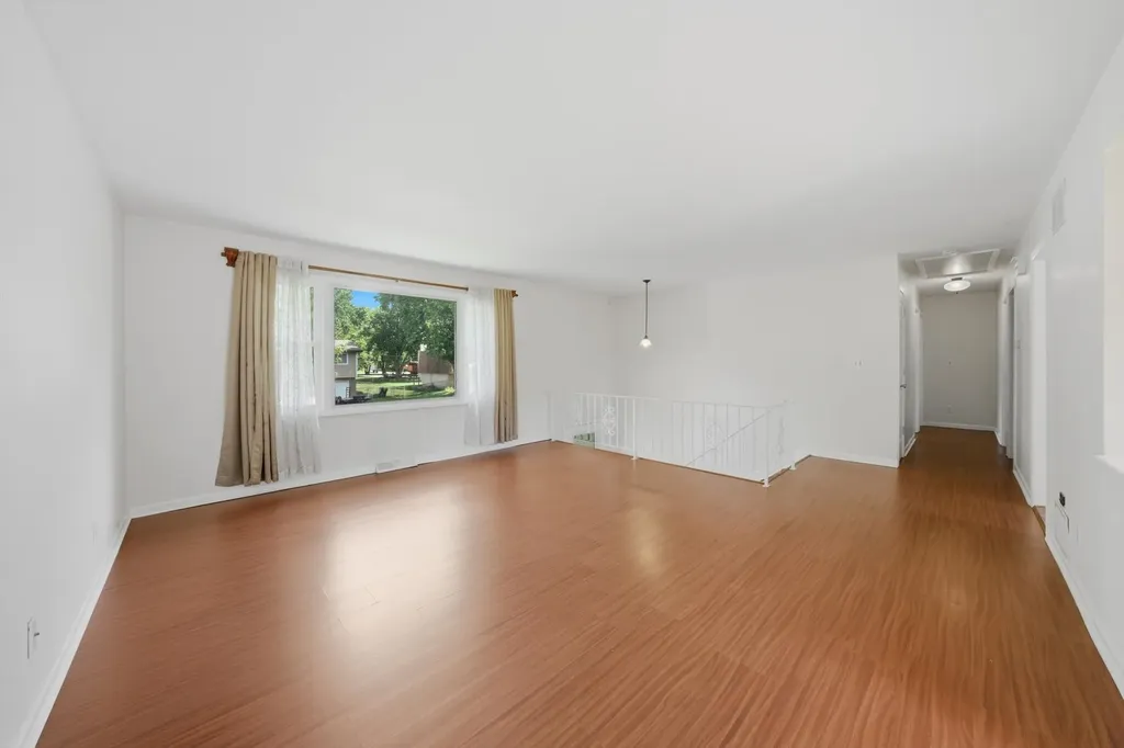 134 Michael Lane New Lenox IL 60451