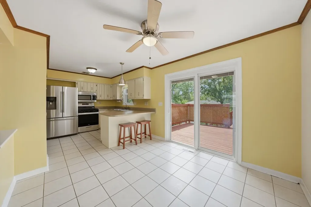 134 Michael Lane New Lenox IL 60451