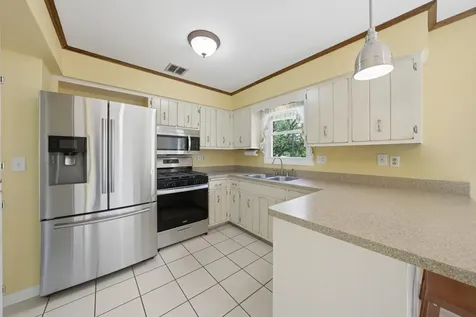 134 Michael Lane New Lenox IL 60451