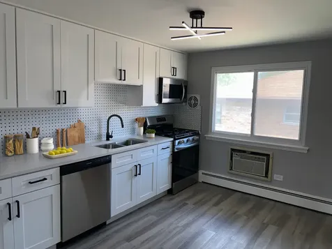 14633 Keystone Avenue Midlothian IL 60445