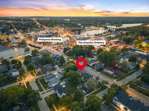 307 Illinois Avenue St. Charles IL 60174