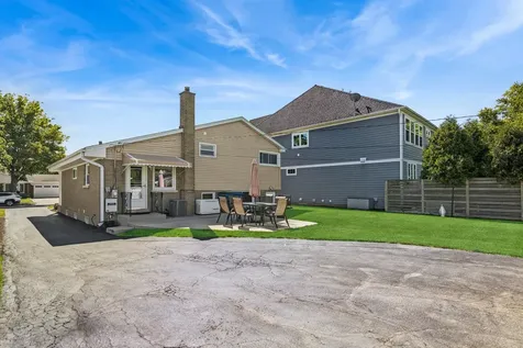 780 South Mitchell Avenue Elmhurst IL 60126