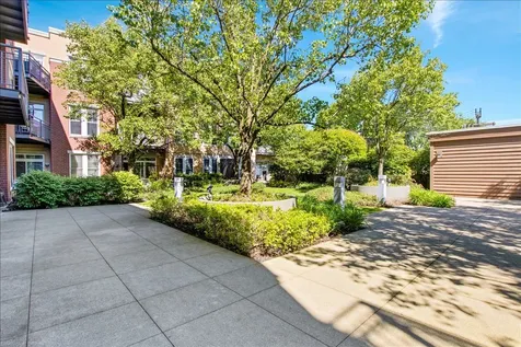 7243 Madison Street Forest Park IL 60130