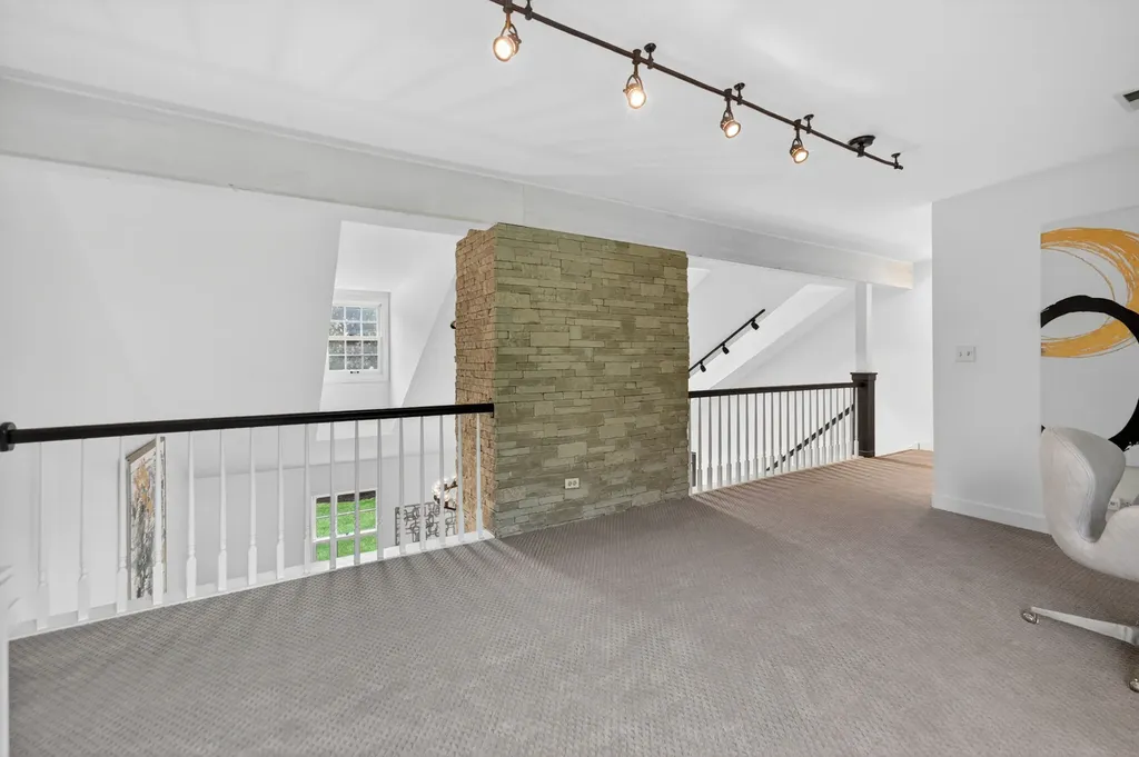 8517 Arizona Trail Willow Springs IL 60480