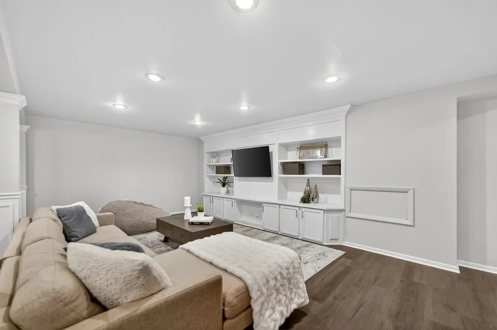 8517 Arizona Trail Willow Springs IL 60480