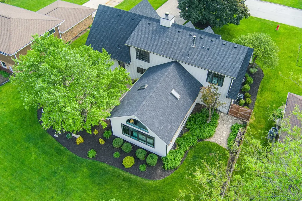 8517 Arizona Trail Willow Springs IL 60480