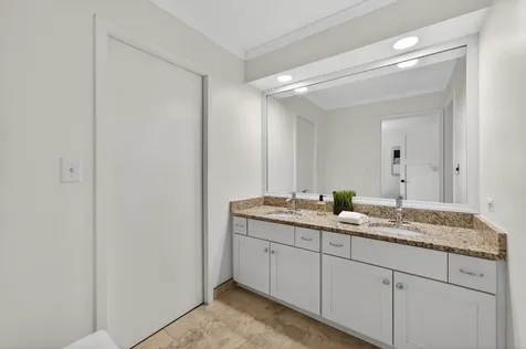 8517 Arizona Trail Willow Springs IL 60480