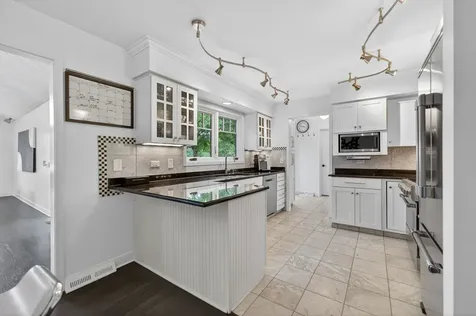 8517 Arizona Trail Willow Springs IL 60480