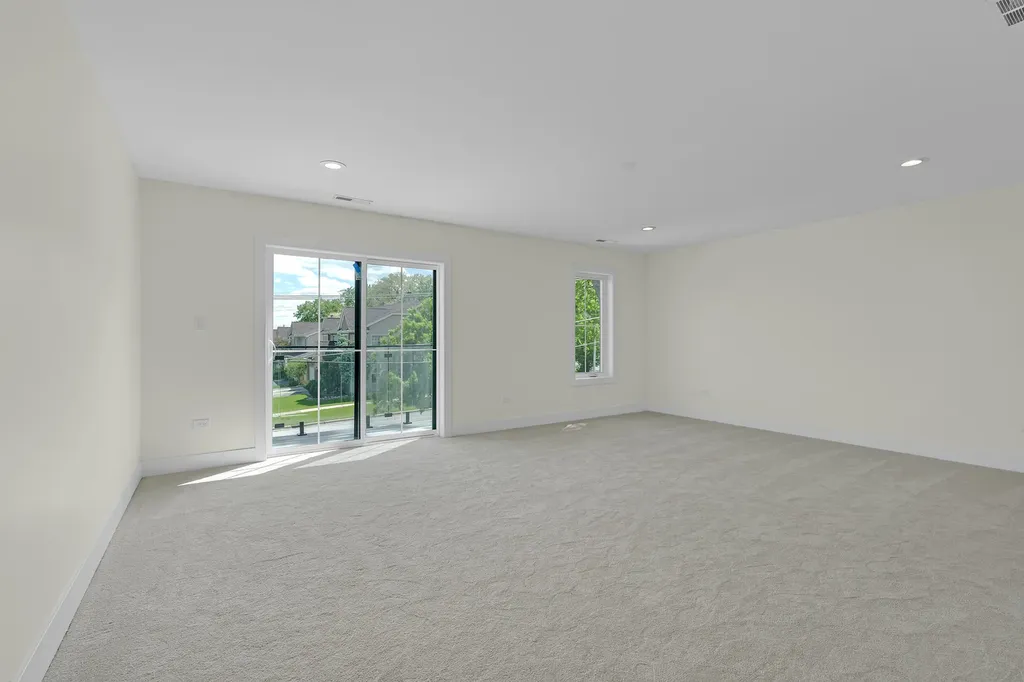 618 West Meadow Avenue Lombard IL 60148