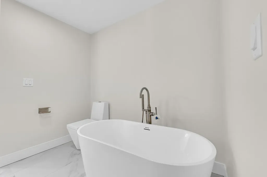 618 West Meadow Avenue Lombard IL 60148