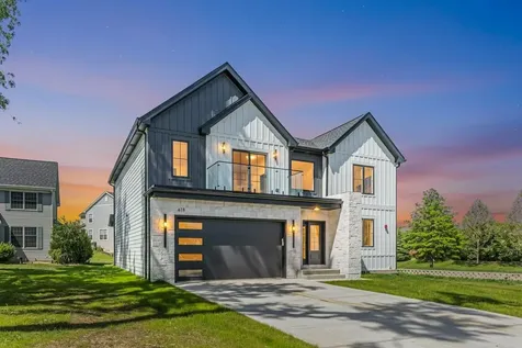 618 West Meadow Avenue Lombard IL 60148