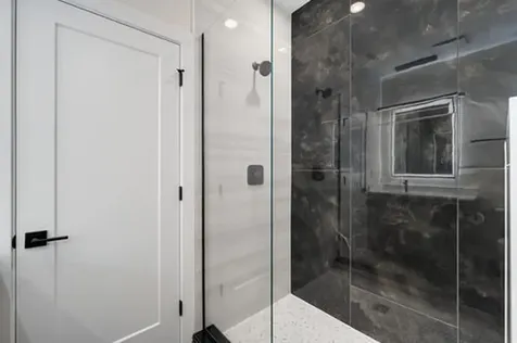 3992 South Lake Park Avenue Chicago IL 60653