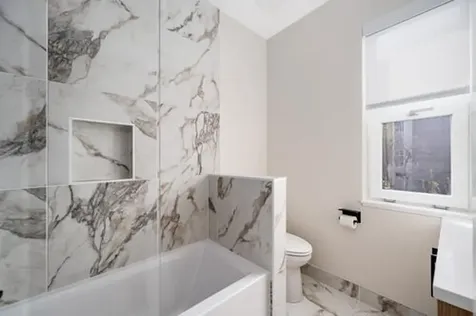 3992 South Lake Park Avenue Chicago IL 60653