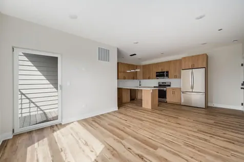 3992 South Lake Park Avenue Chicago IL 60653