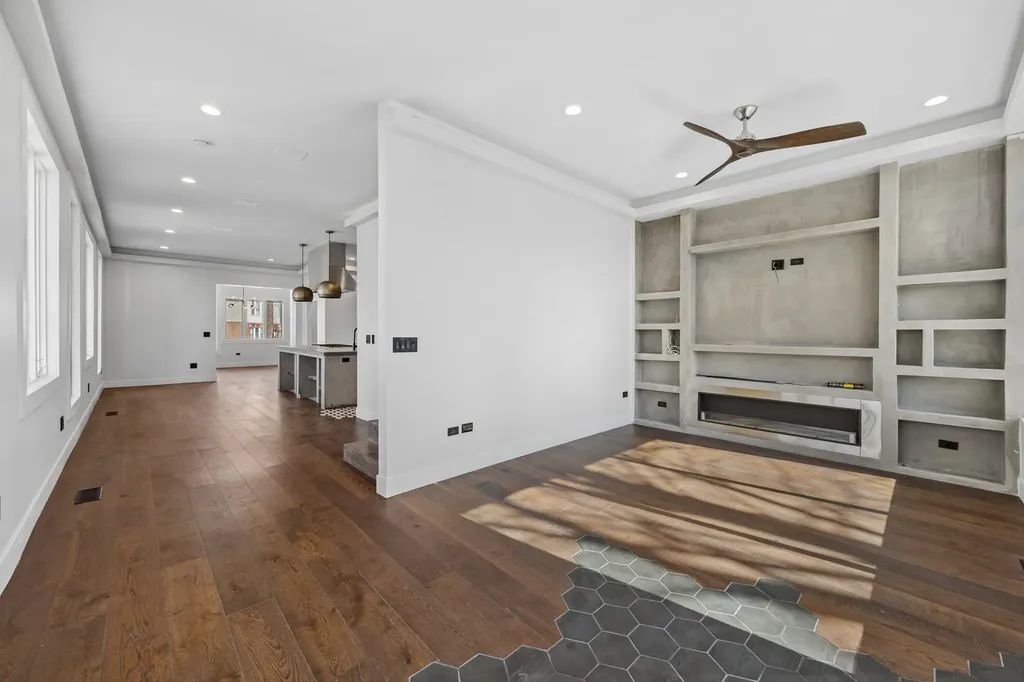 1412 West Fuller Street Chicago IL 60608