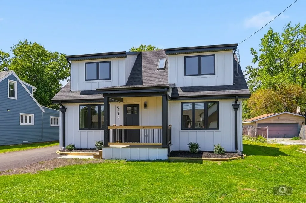 9338 Sayre Avenue Oak Lawn IL 60453