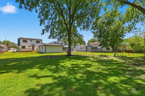 9338 Sayre Avenue Oak Lawn IL 60453