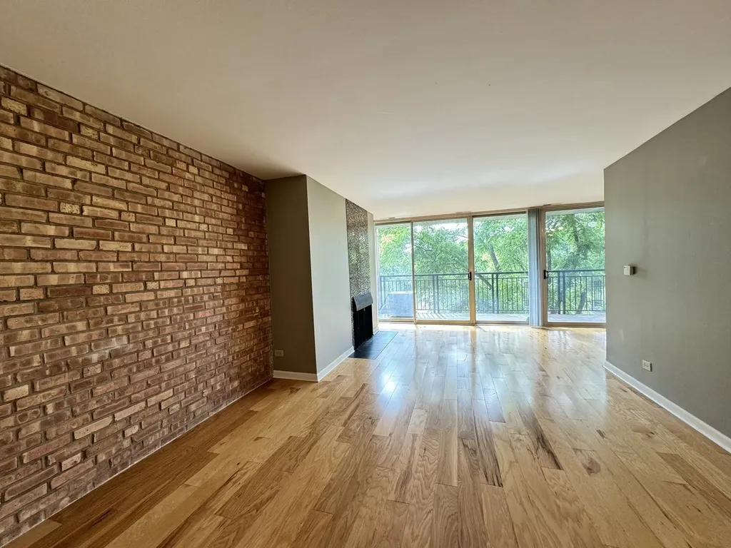 5900 Oakwood Drive Lisle IL 60532
